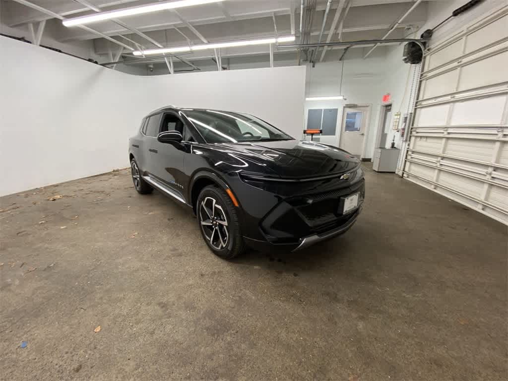 Thumbnail: 2025 Chevrolet Equinox - 8