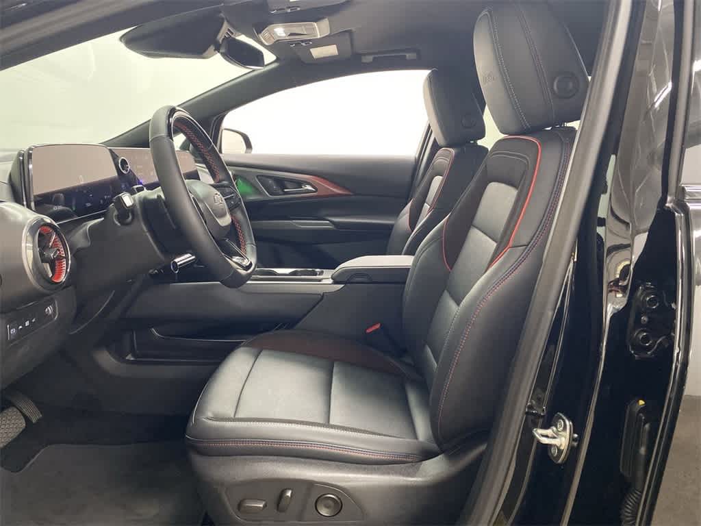 Thumbnail: 2024 Chevrolet Equinox - 15