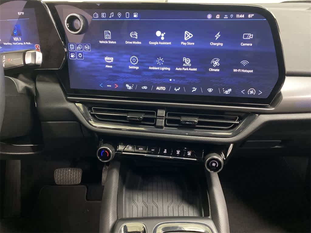 Thumbnail: 2024 Chevrolet Equinox - 25