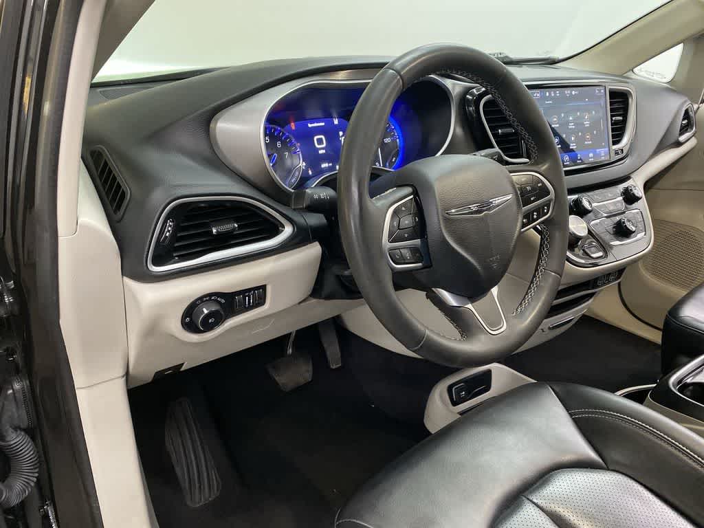 Thumbnail: 2023 Chrysler Pacifica - 2