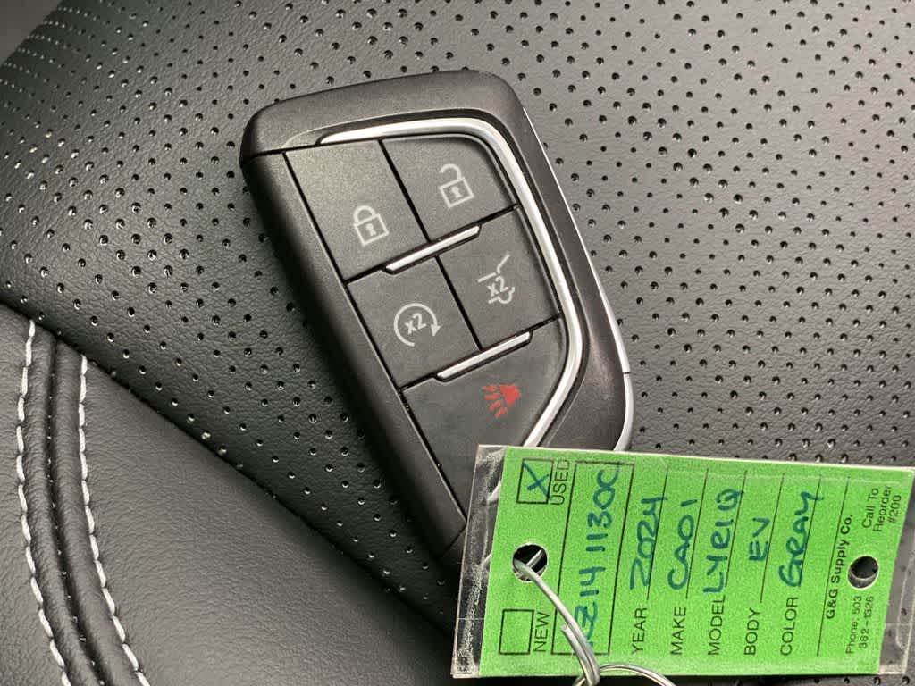 Thumbnail: 2024 Cadillac Lyriq - 28