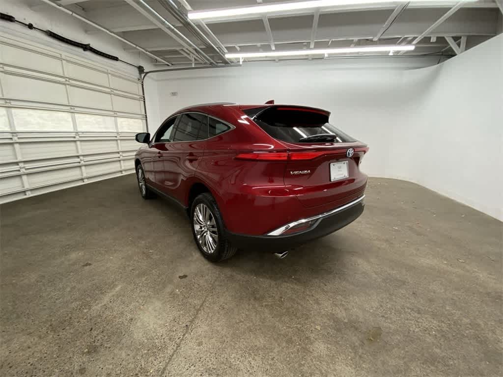Thumbnail: 2023 Toyota Venza - 4