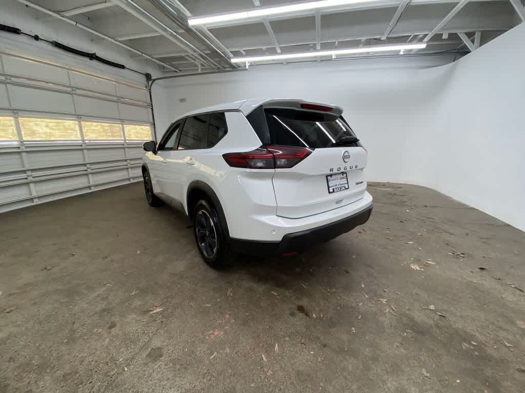Thumbnail: 2024 Nissan Rogue - 4