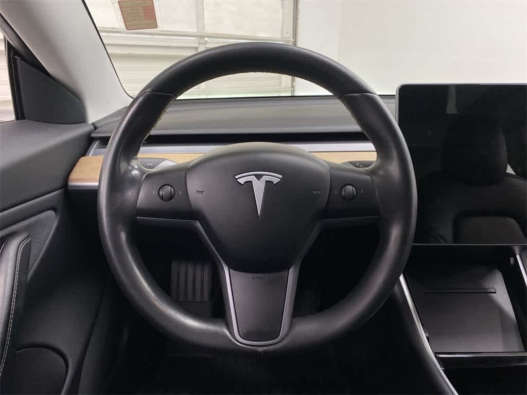 Thumbnail: 2018 Tesla Model 3 - 19