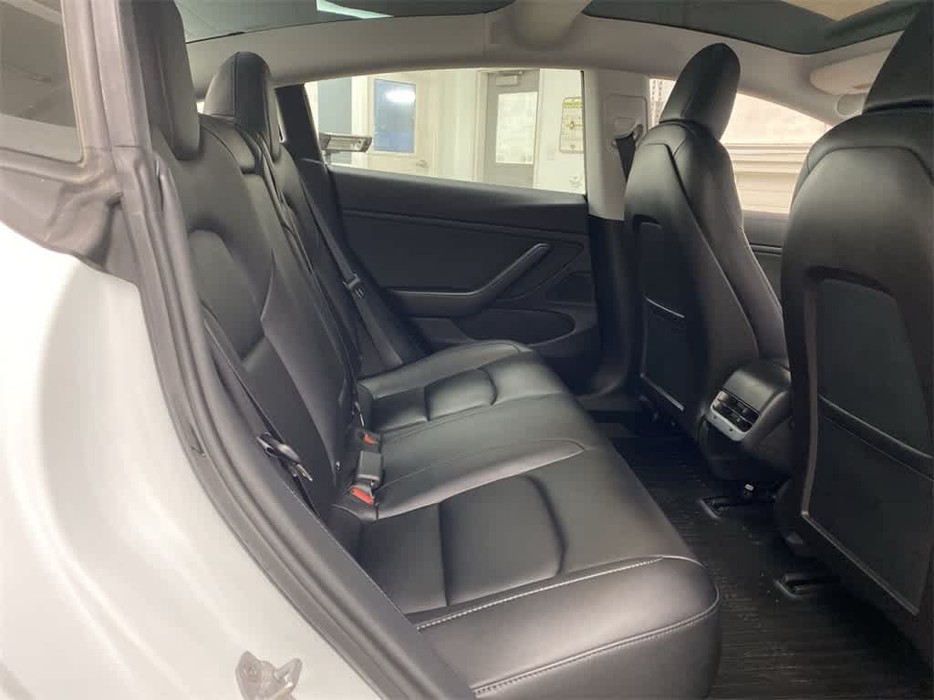 Thumbnail: 2018 Tesla Model 3 - 17