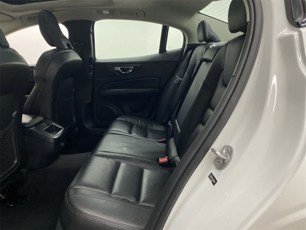 Thumbnail: 2024 Volvo S60 - 17