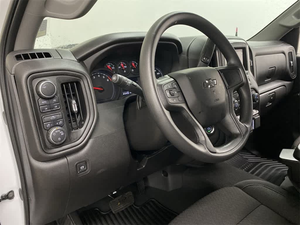 Thumbnail: 2025 Chevrolet Silverado 1500 - 2