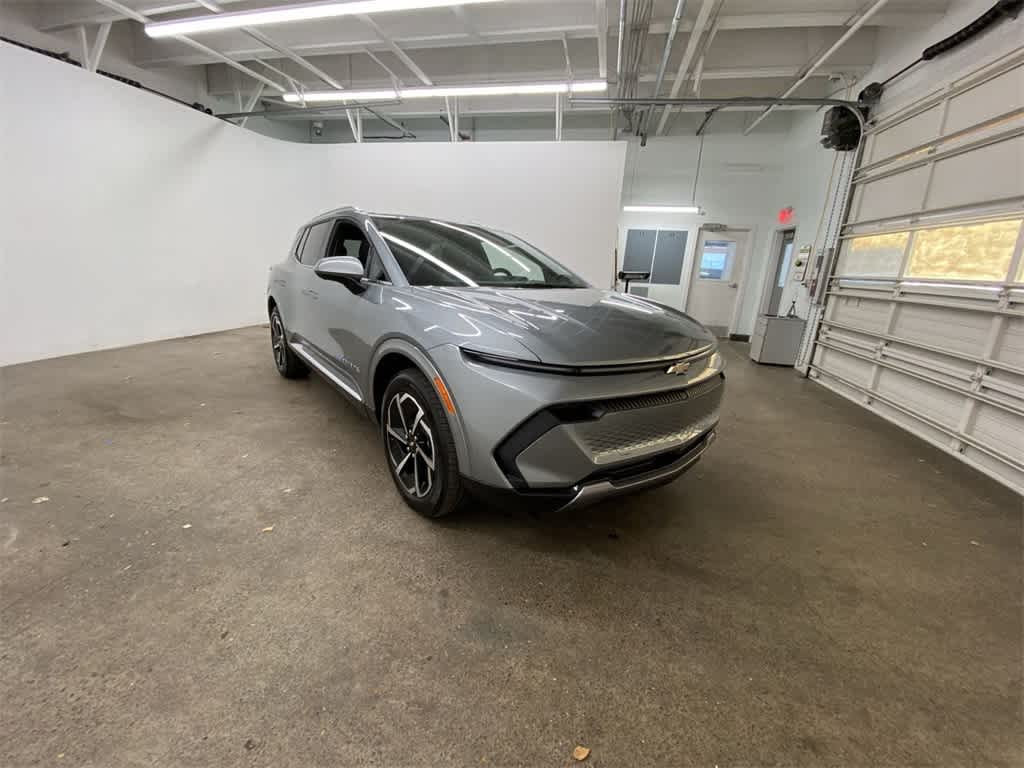 Thumbnail: 2024 Chevrolet Equinox - 8