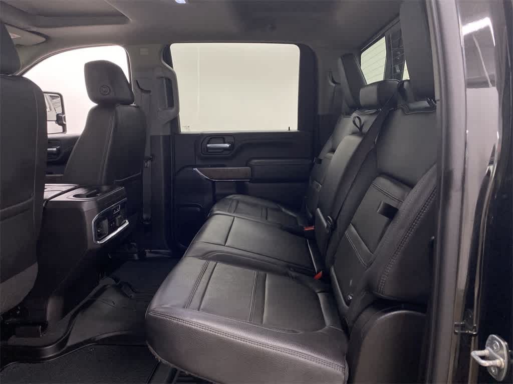 Thumbnail: 2022 GMC Sierra 3500 - 16