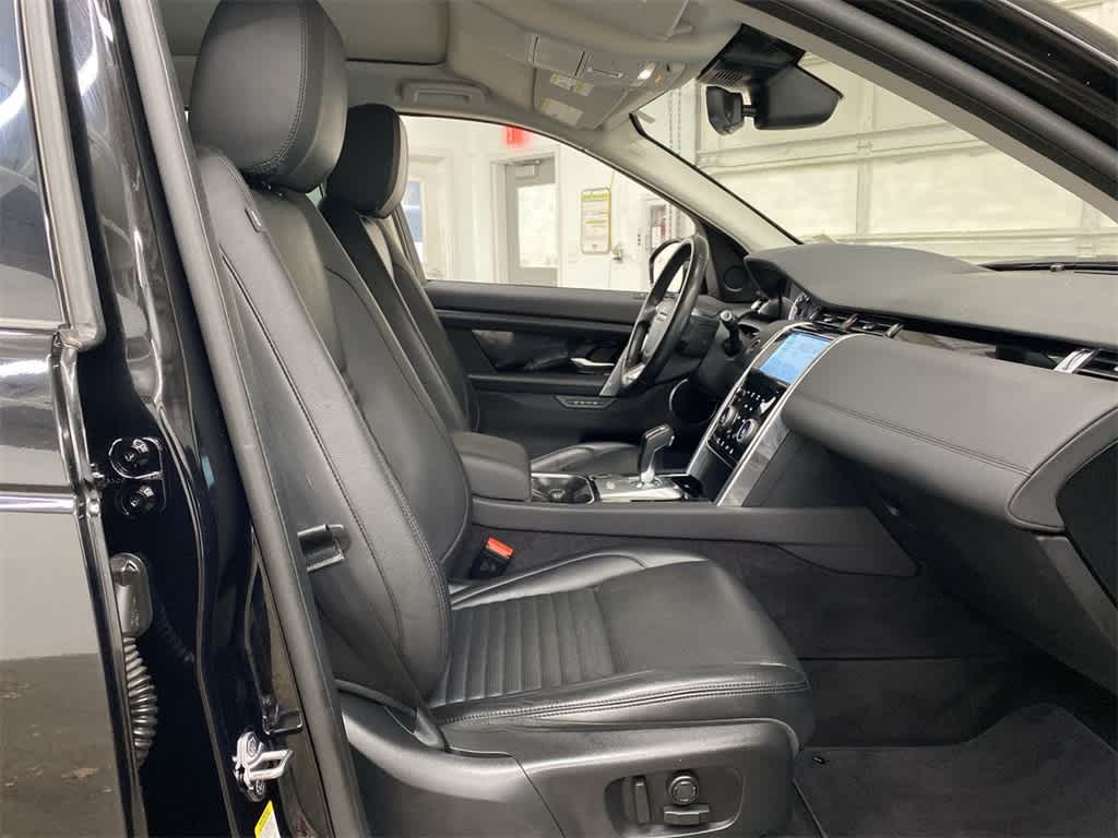 Thumbnail: 2020 Land Rover Discovery Sport - 20