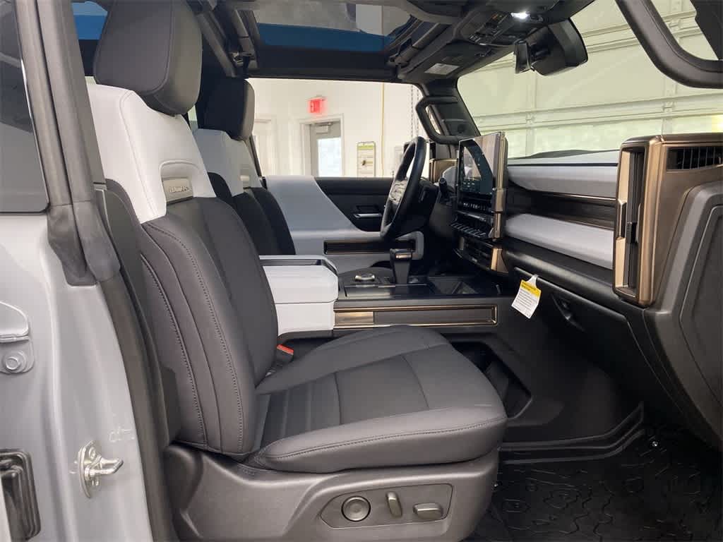 Thumbnail: 2024 GMC Hummer EV - 19