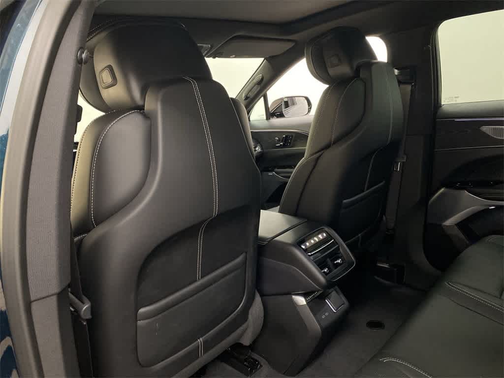 Thumbnail: 2025 Cadillac Lyriq - 14