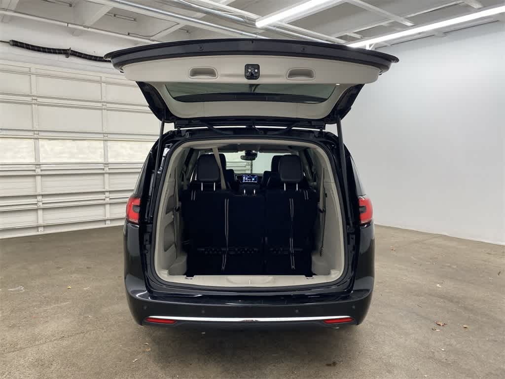 Thumbnail: 2024 Chrysler Pacifica - 29