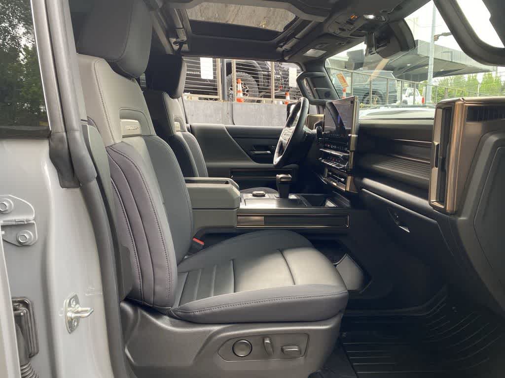 Thumbnail: 2025 GMC Hummer EV - 18