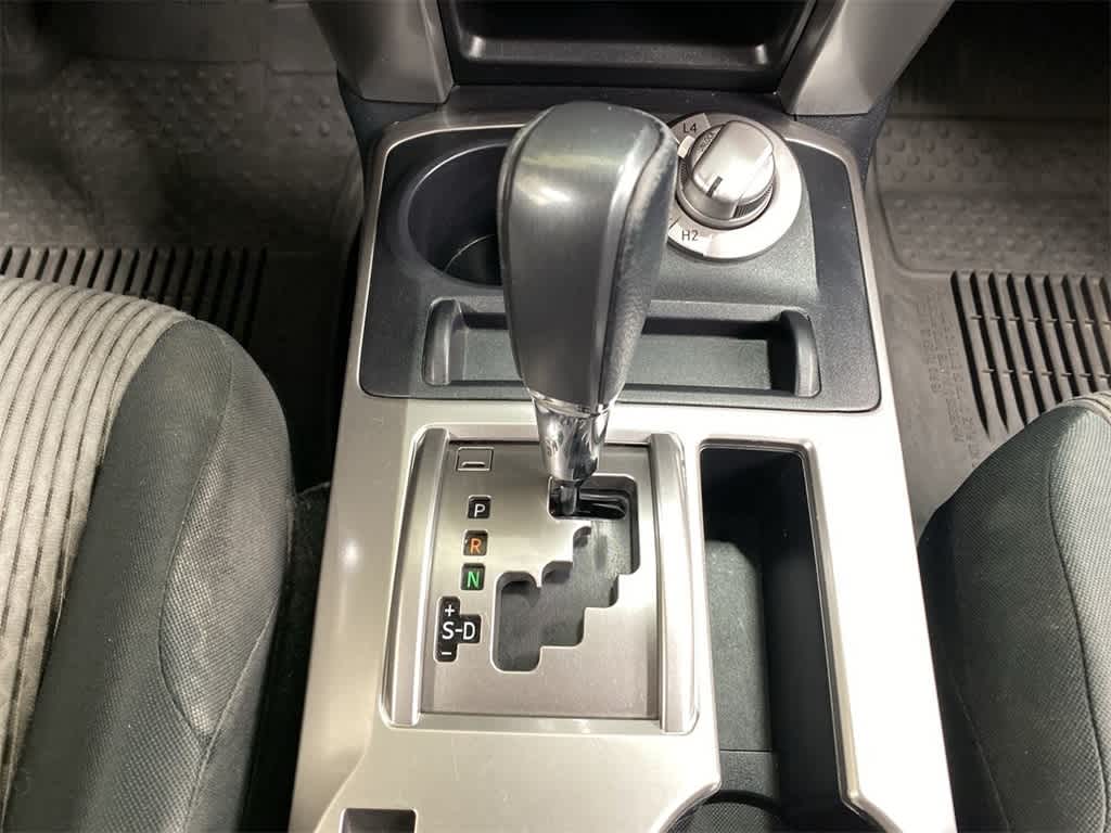 Thumbnail: 2019 Toyota 4Runner - 26