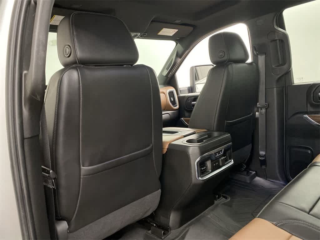2021 Chevrolet Silverado 3500 High Country 16