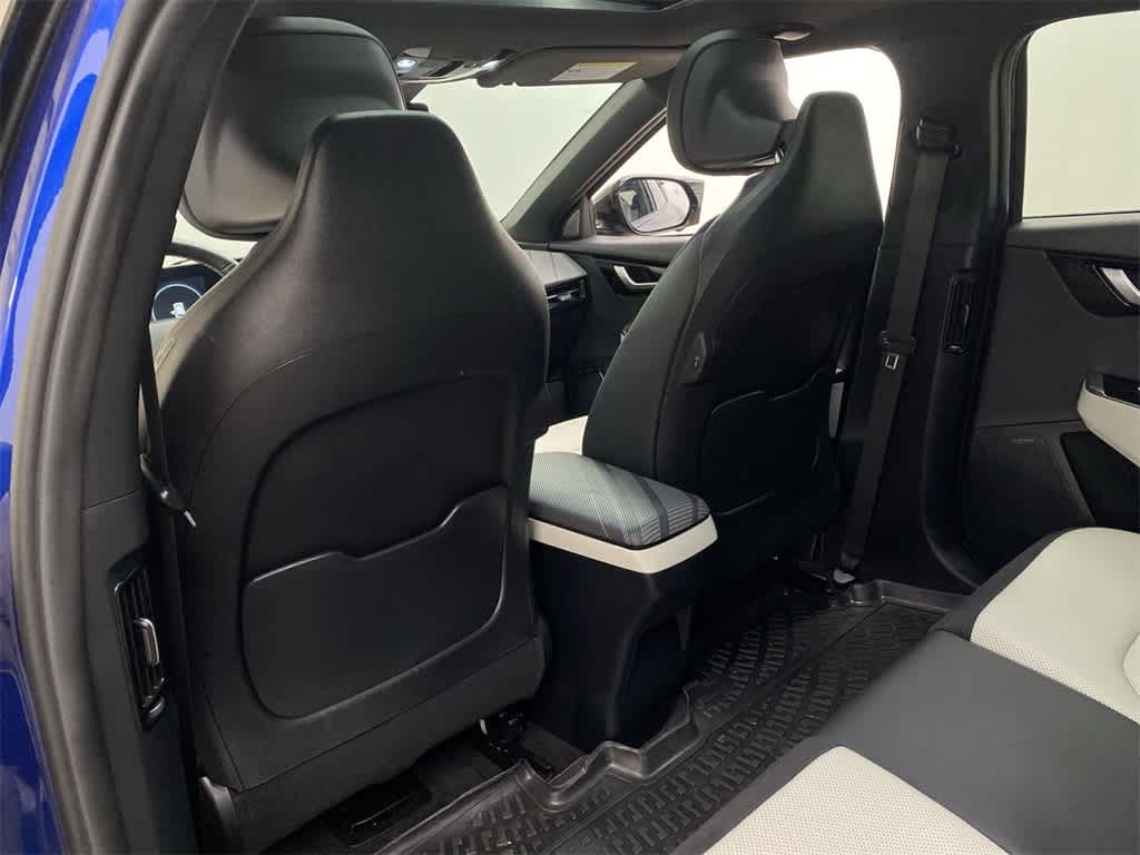 Thumbnail: 2022 Kia EV6 - 17