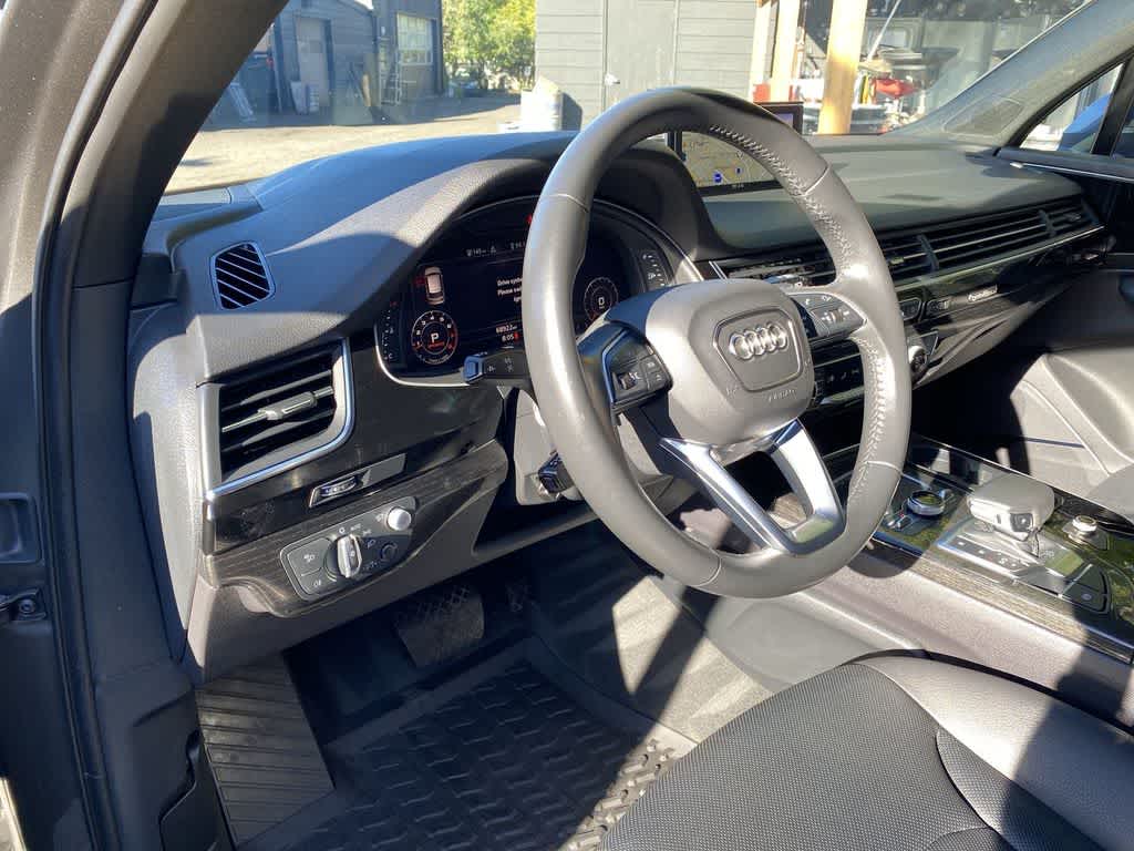 Thumbnail: 2019 Audi Q7 - 2