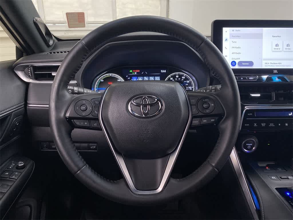 Thumbnail: 2023 Toyota Venza - 21