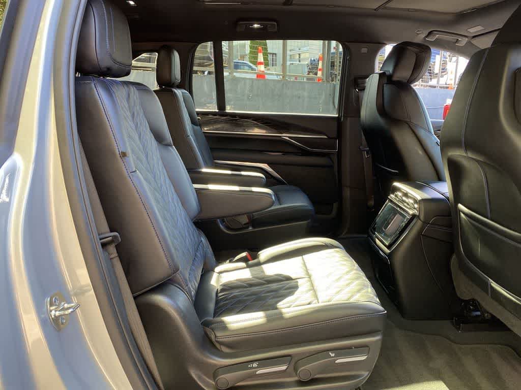 Thumbnail: 2025 Cadillac Escalade IQ - 18
