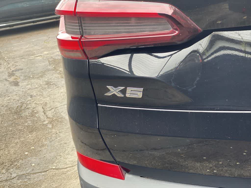 Thumbnail: 2021 BMW X5 - 10