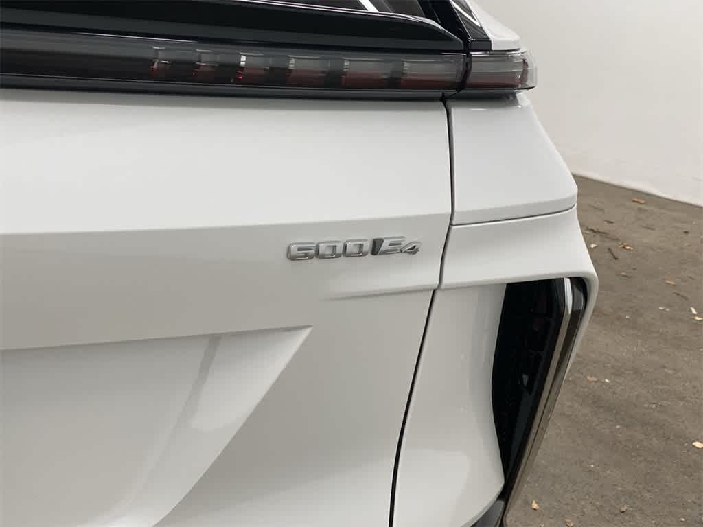 Thumbnail: 2025 Cadillac Lyriq - 11