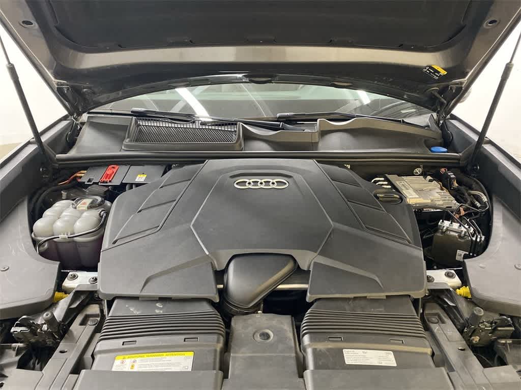 Thumbnail: 2019 Audi Q8 - 12