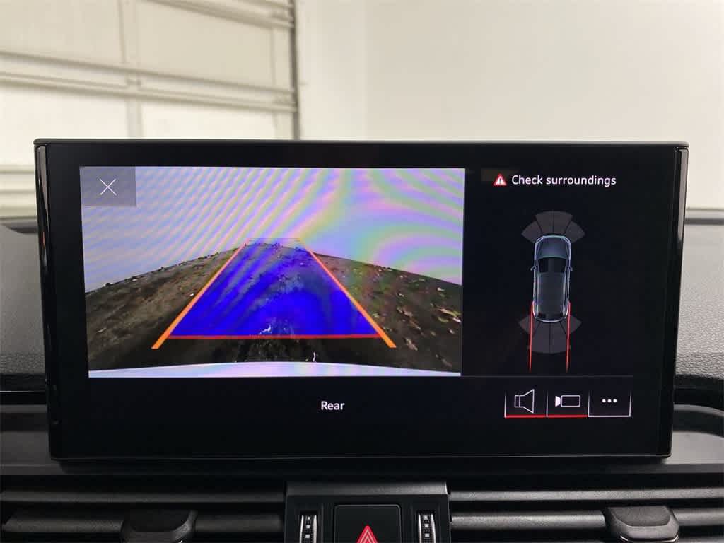 Thumbnail: 2025 Audi Q5 - 25