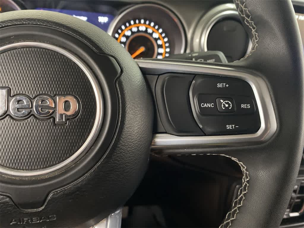 Thumbnail: 2023 Jeep Gladiator - 21