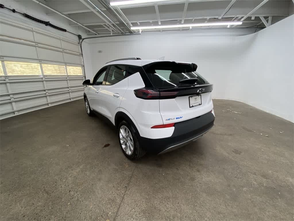 Thumbnail: 2023 Chevrolet Bolt EUV - 4