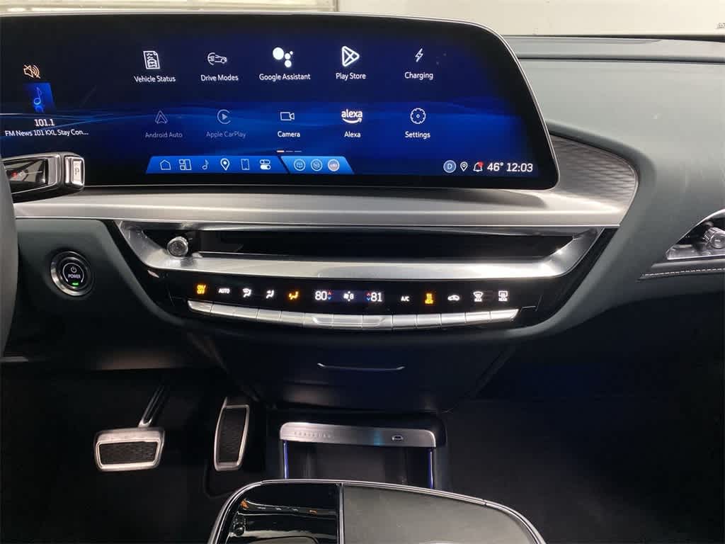 Thumbnail: 2025 Cadillac Lyriq - 24