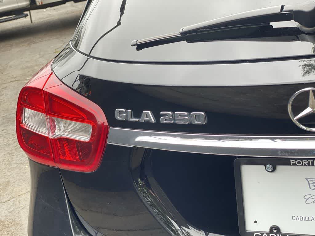 Thumbnail: 2018 Mercedes-Benz GLA - 10