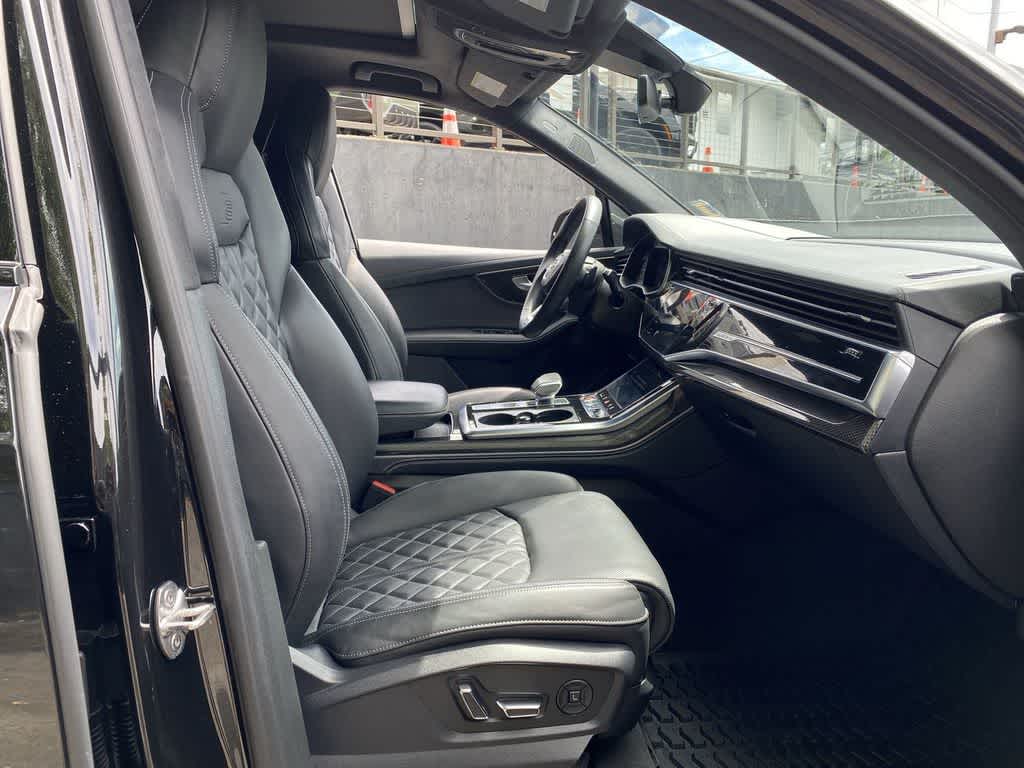 Thumbnail: 2023 Audi SQ7 - 19