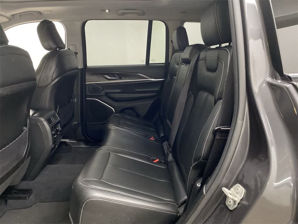 Thumbnail: 2023 Jeep Grand Cherokee - 17