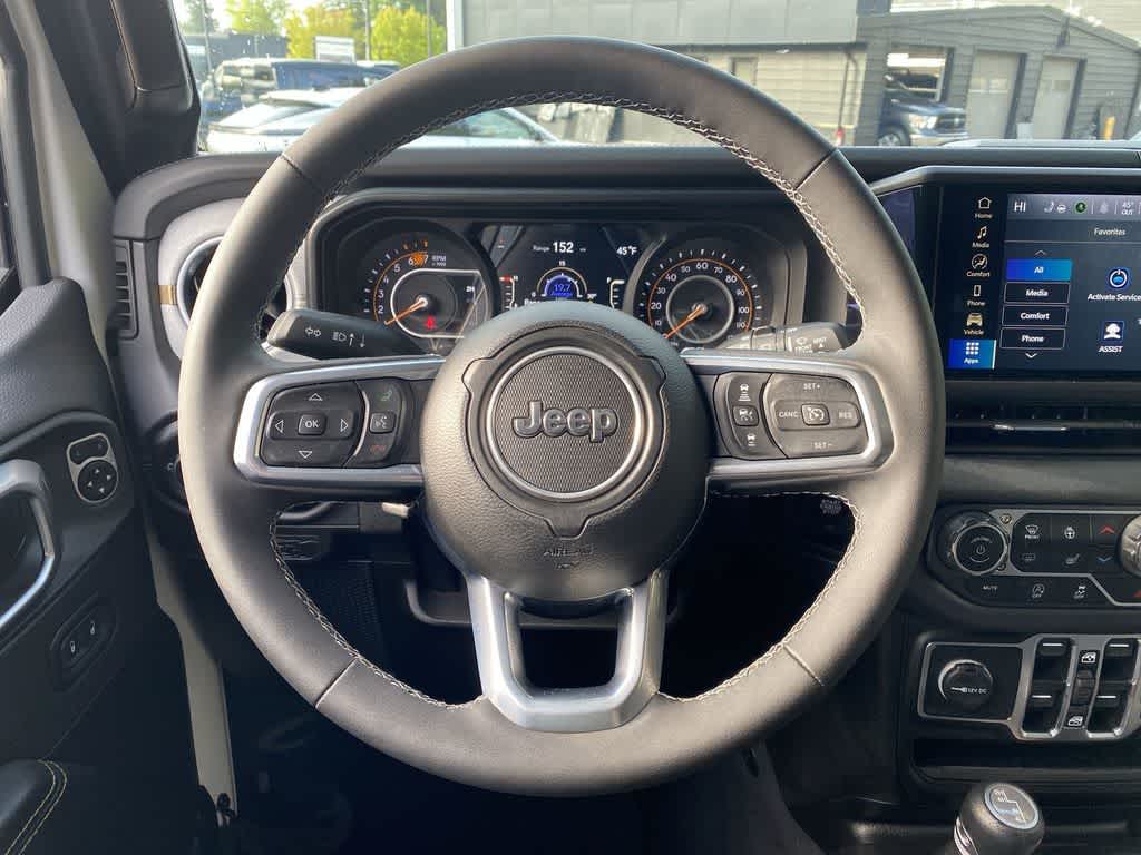 Thumbnail: 2025 Jeep Wrangler - 19