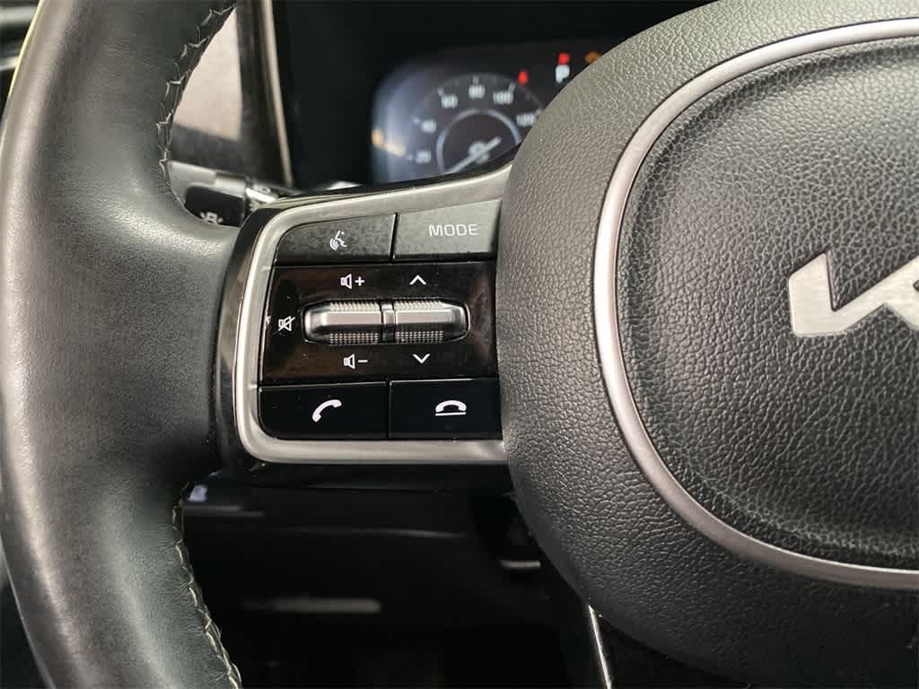 Thumbnail: 2022 Kia Sorento - 21