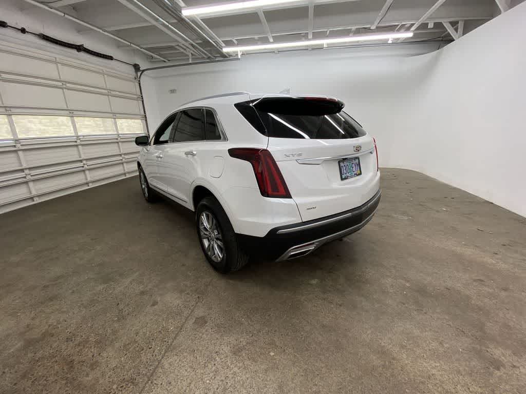 Thumbnail: 2022 Cadillac XT5 - 4