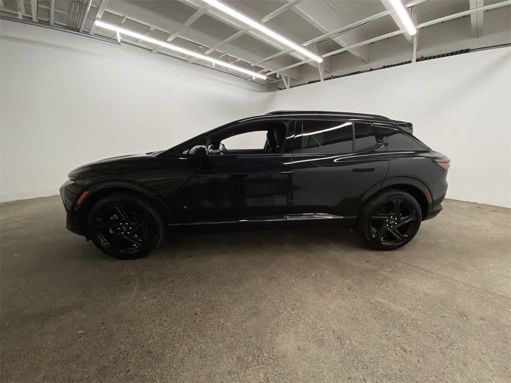 Thumbnail: 2024 Chevrolet Equinox - 3