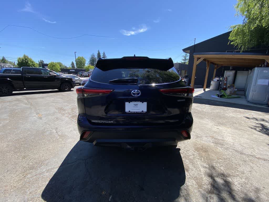 Thumbnail: 2021 Toyota Highlander - 5