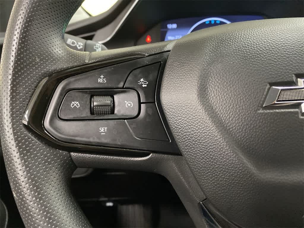 Thumbnail: 2023 Chevrolet Bolt EUV - 21