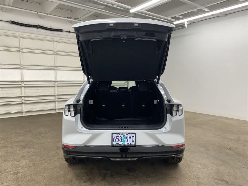 Thumbnail: 2022 Ford Mustang Mach-E - 29