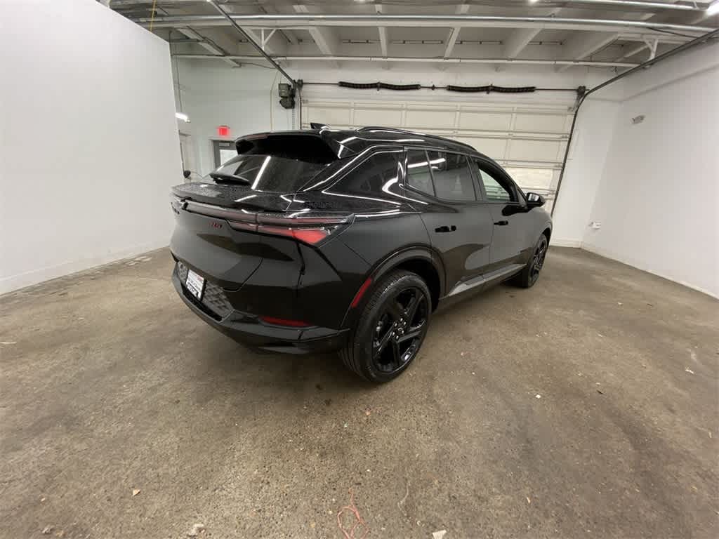 Thumbnail: 2024 Chevrolet Equinox - 6