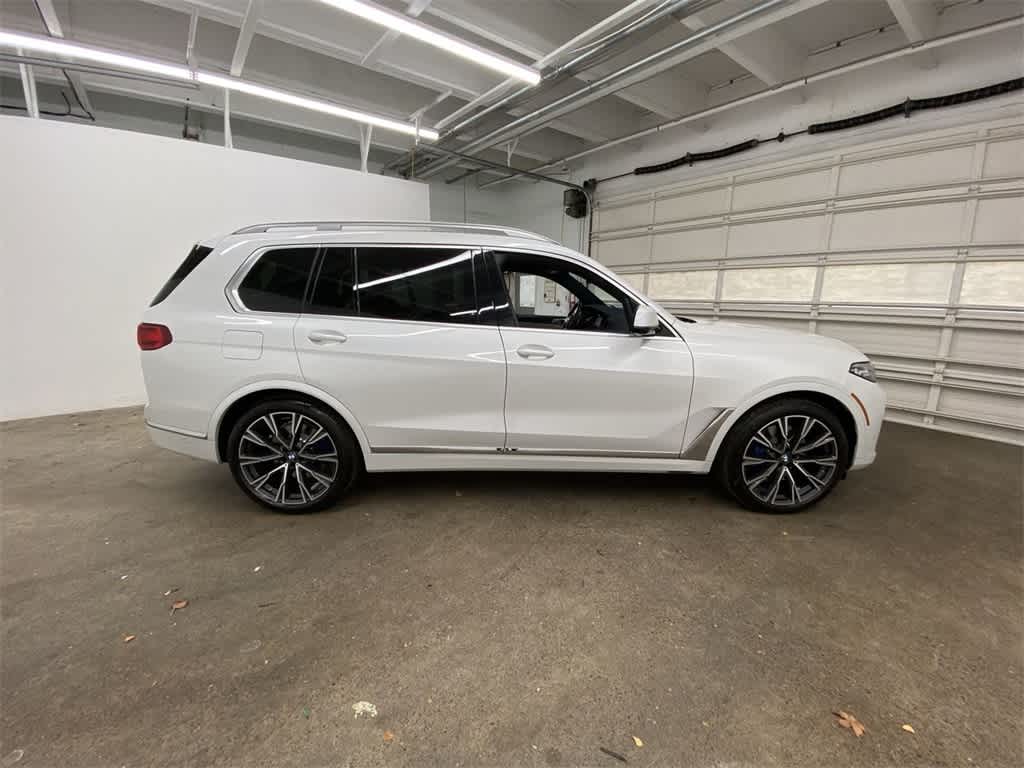 Thumbnail: 2020 BMW X7 - 7