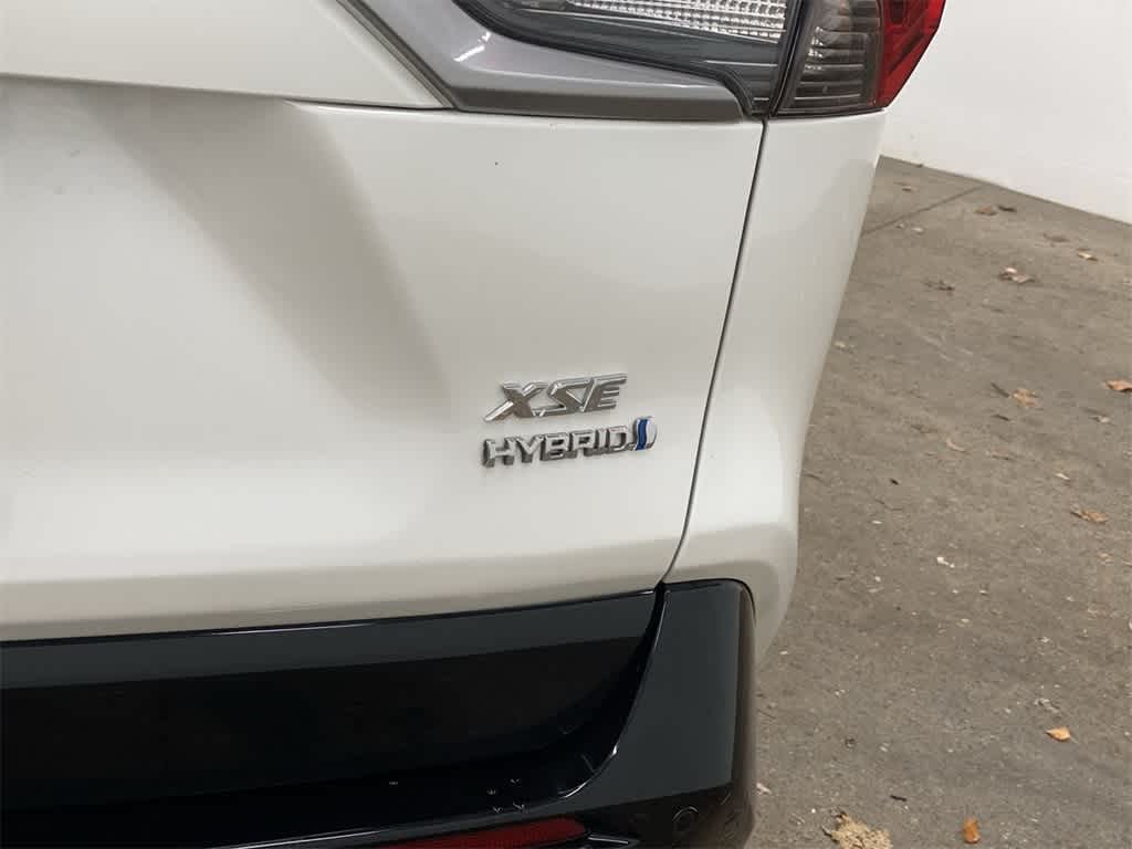 Thumbnail: 2020 Toyota RAV4 - 11