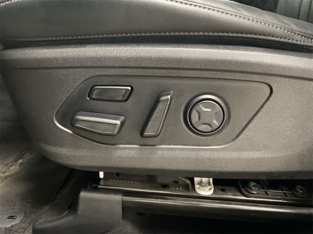 Thumbnail: 2022 Kia Sorento - 15