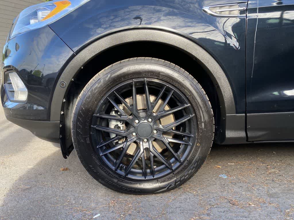 Thumbnail: 2017 Ford Escape - 12
