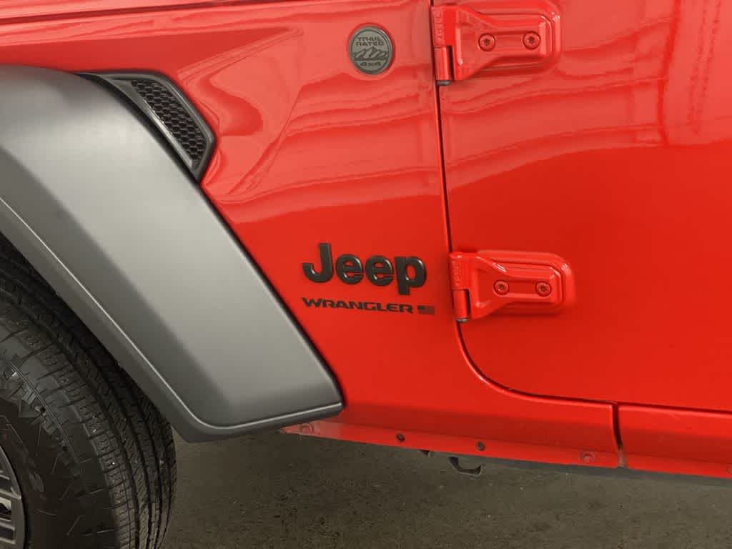 Thumbnail: 2025 Jeep Wrangler - 10