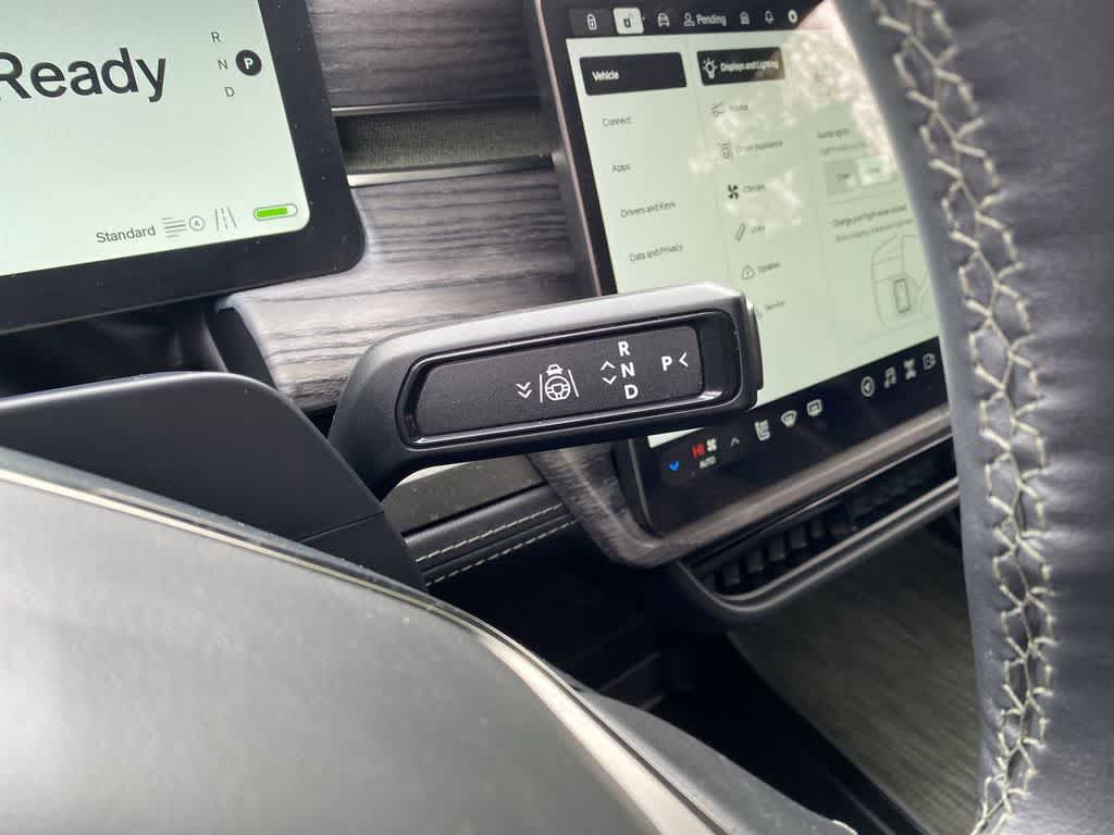 Thumbnail: 2023 Rivian R1T - 25