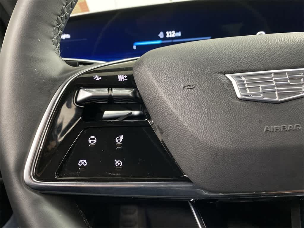 Thumbnail: 2025 Cadillac Lyriq - 22