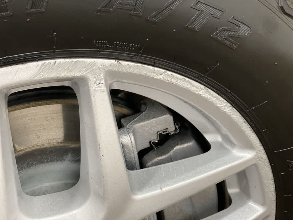 Thumbnail: 2021 Ford Edge - 35